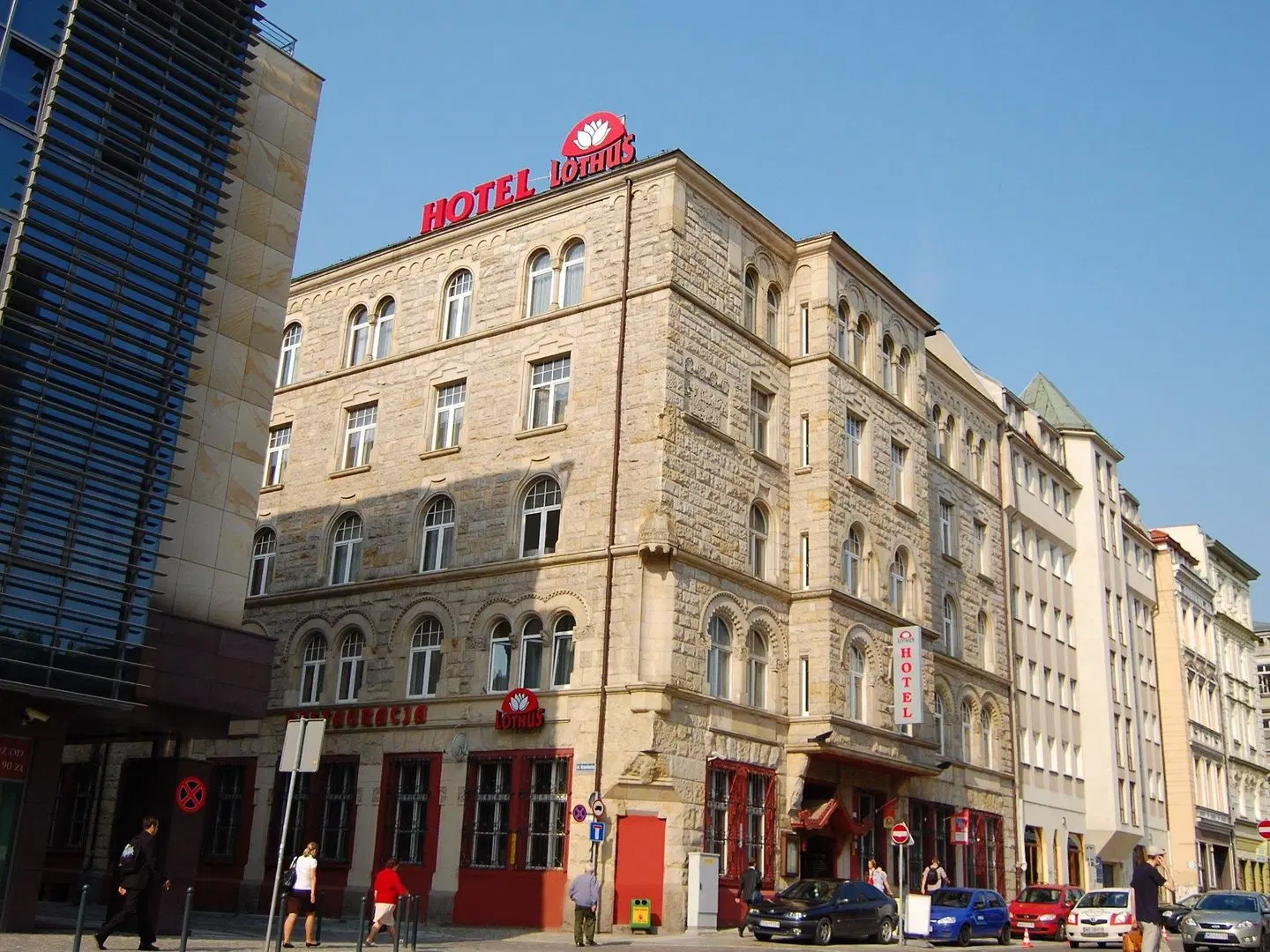 Lothus EXTERIOR