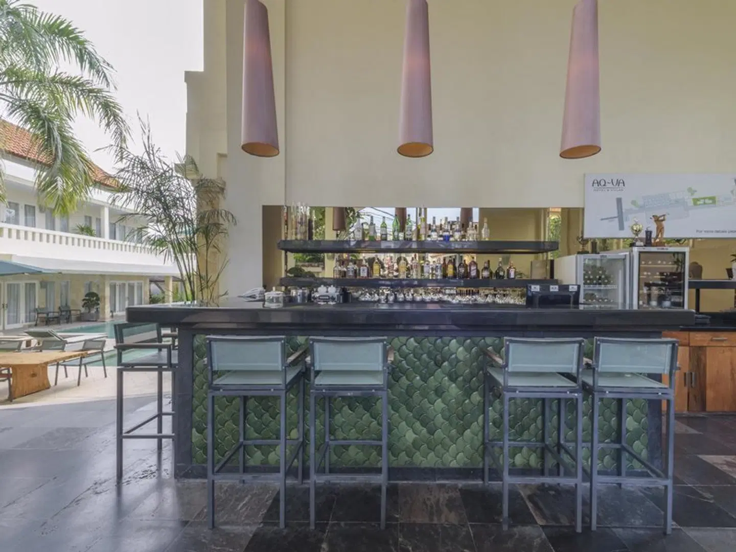 Bali Court Hotel and Apartment BAR