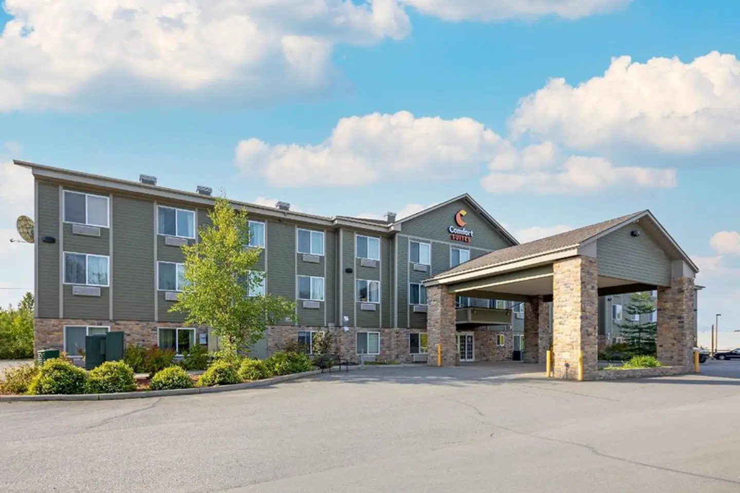 Comfort Suites Anchorage International Airport EXTERIOR