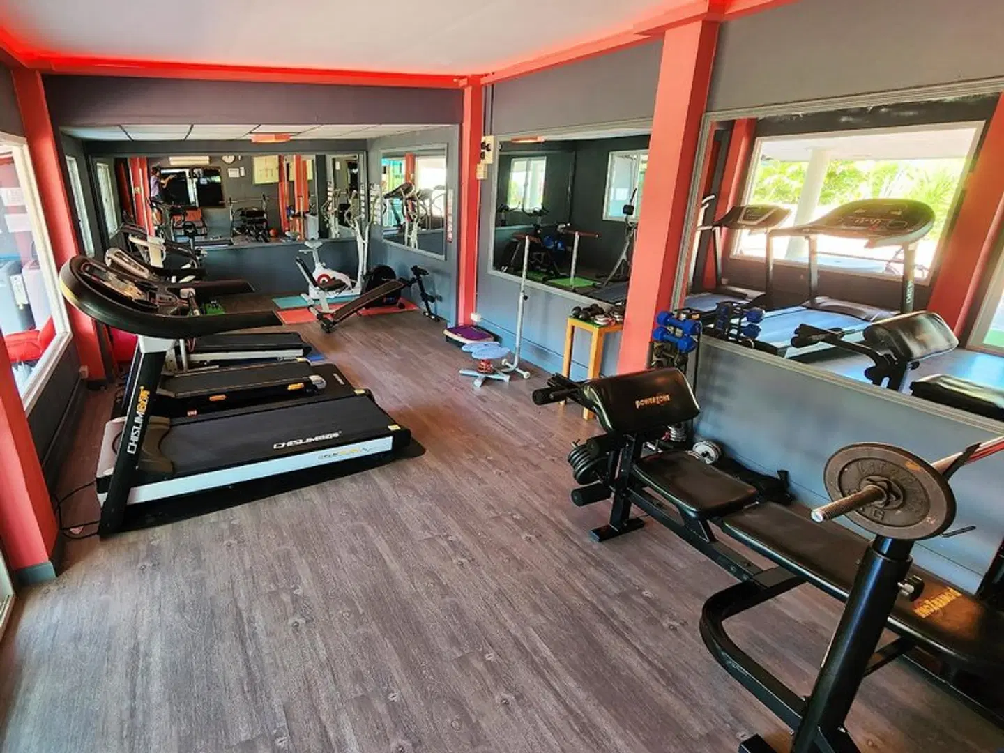 Phaithong Sotel Resort SPORTS_AND_LEISURE