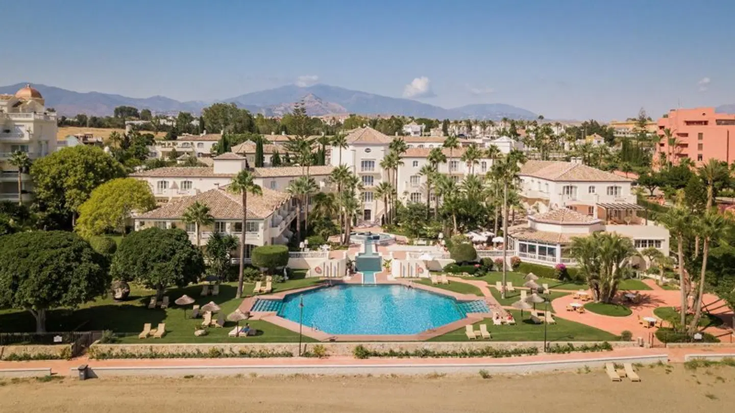 Grand Hotel Las Dunas, Autograph Collection OUTDOOR_POOL