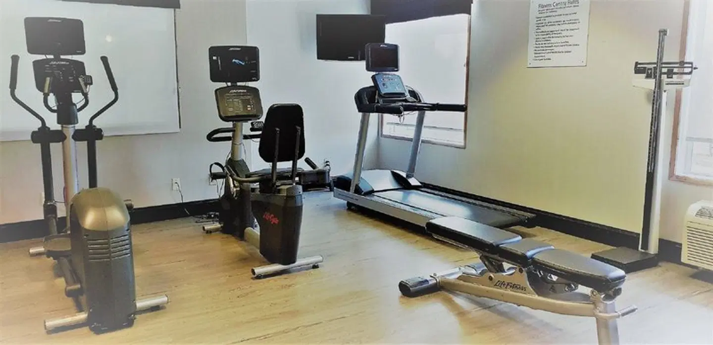 Holiday Inn & Suites Regina by IHG SPORTS_AND_LEISURE