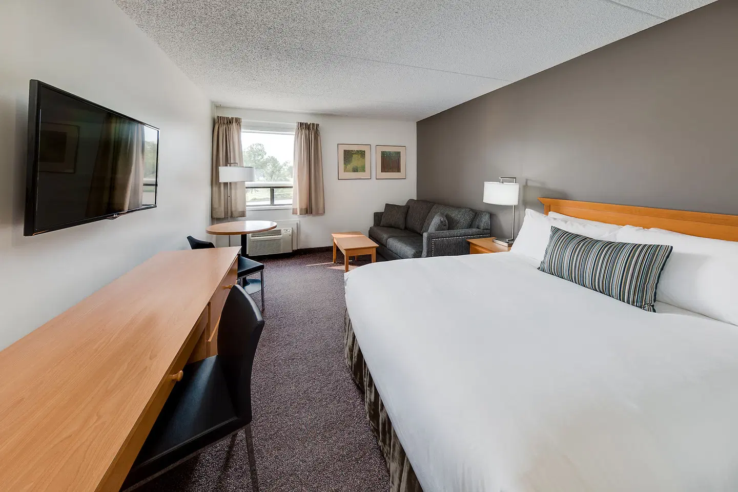 Heritage Inn Hotel & Convention Centre - Moose Jaw ROOM_EXAMPLE