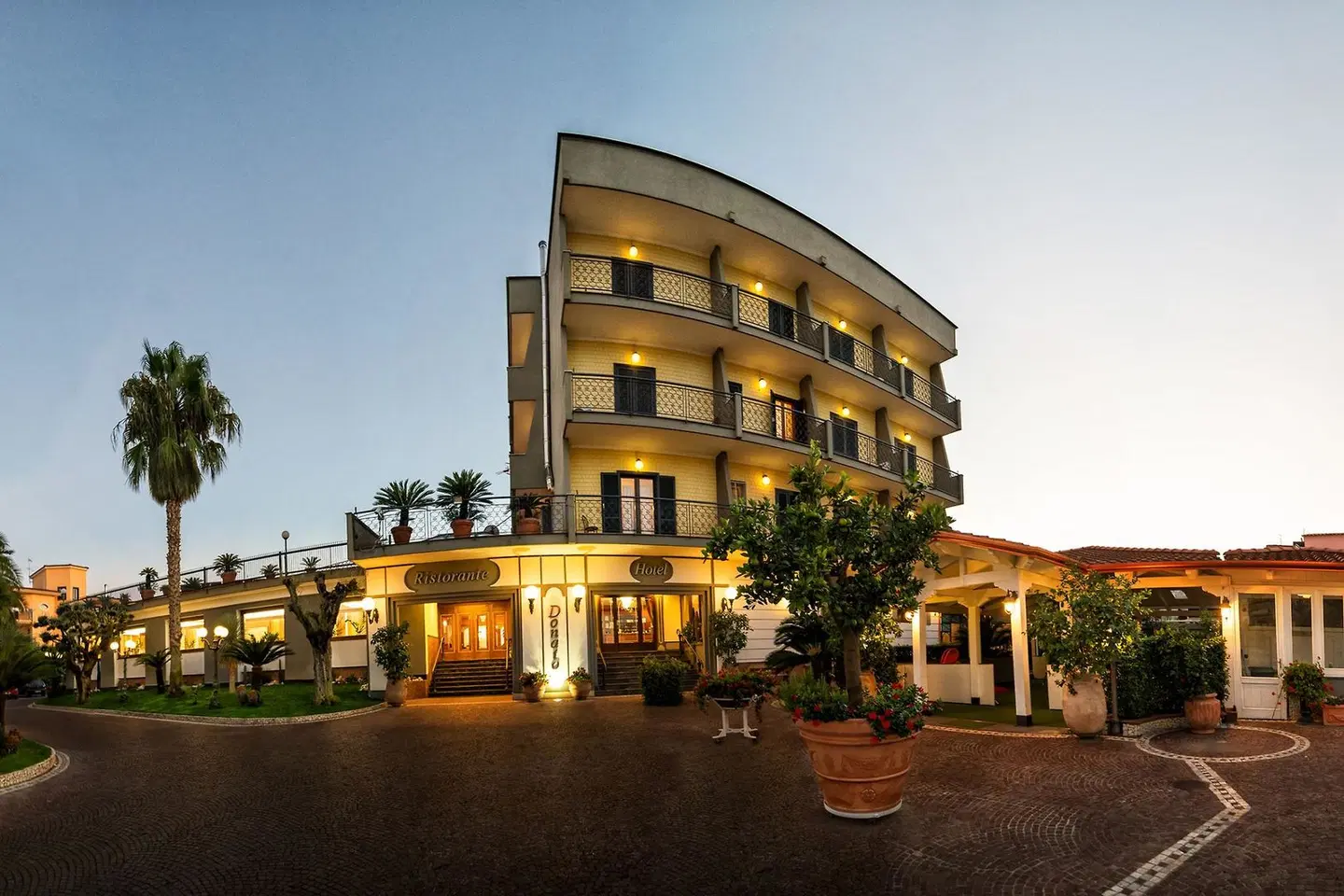 Hotel Ristorante Donato EXTERIOR