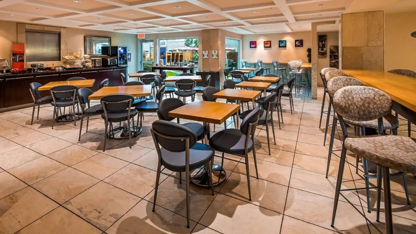 Best Western Plus Regency Inn & Conference Centre Restaurant