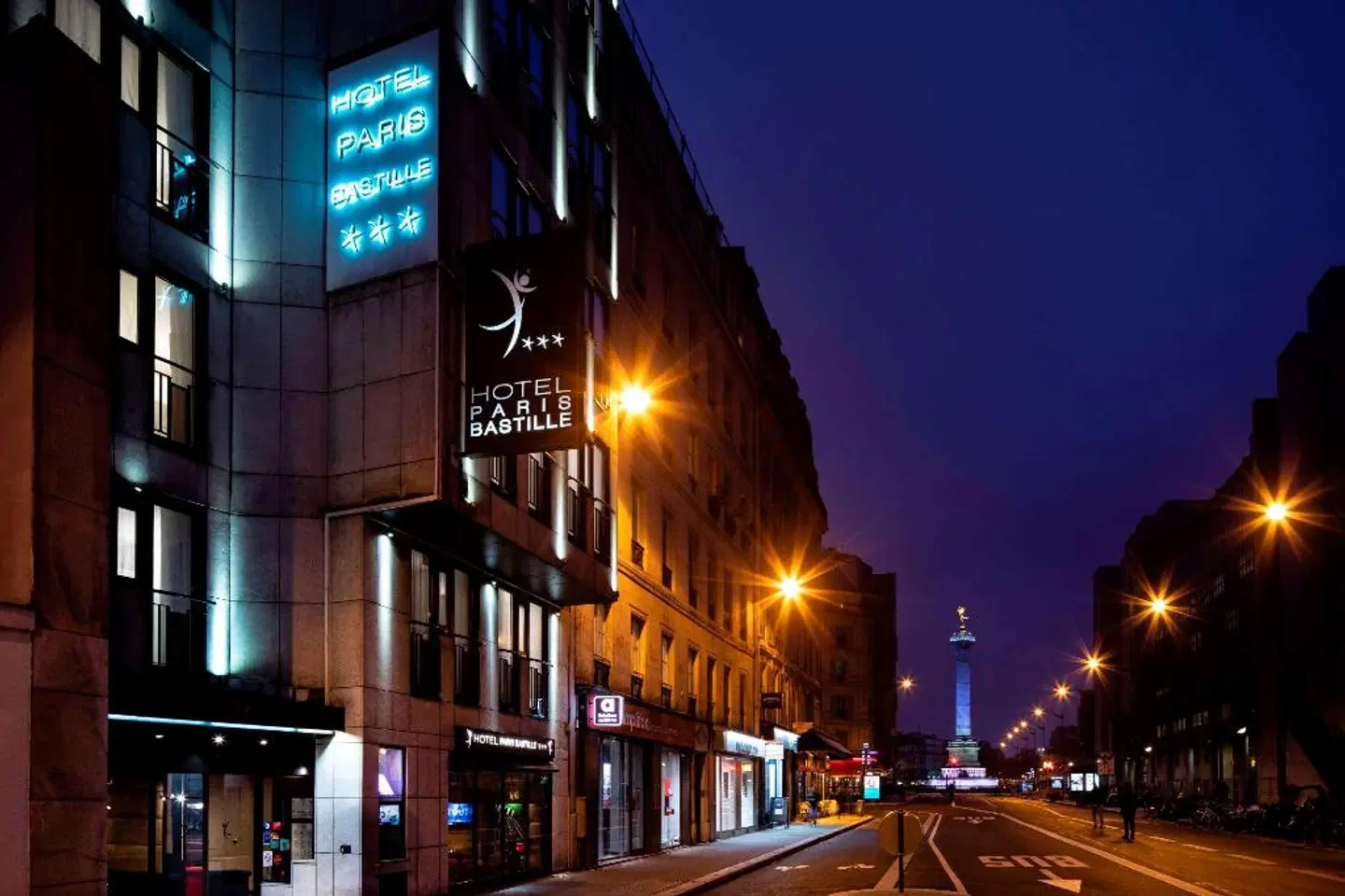 Paris Bastille EXTERIOR