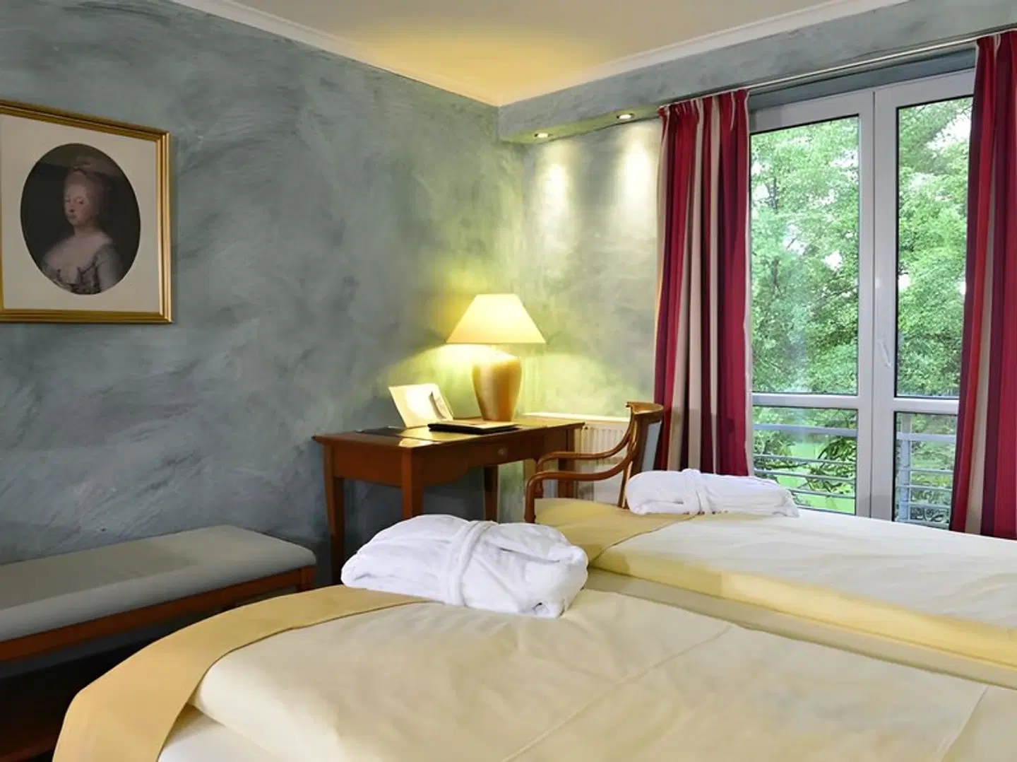 Caroline Mathilde ROOM_EXAMPLE