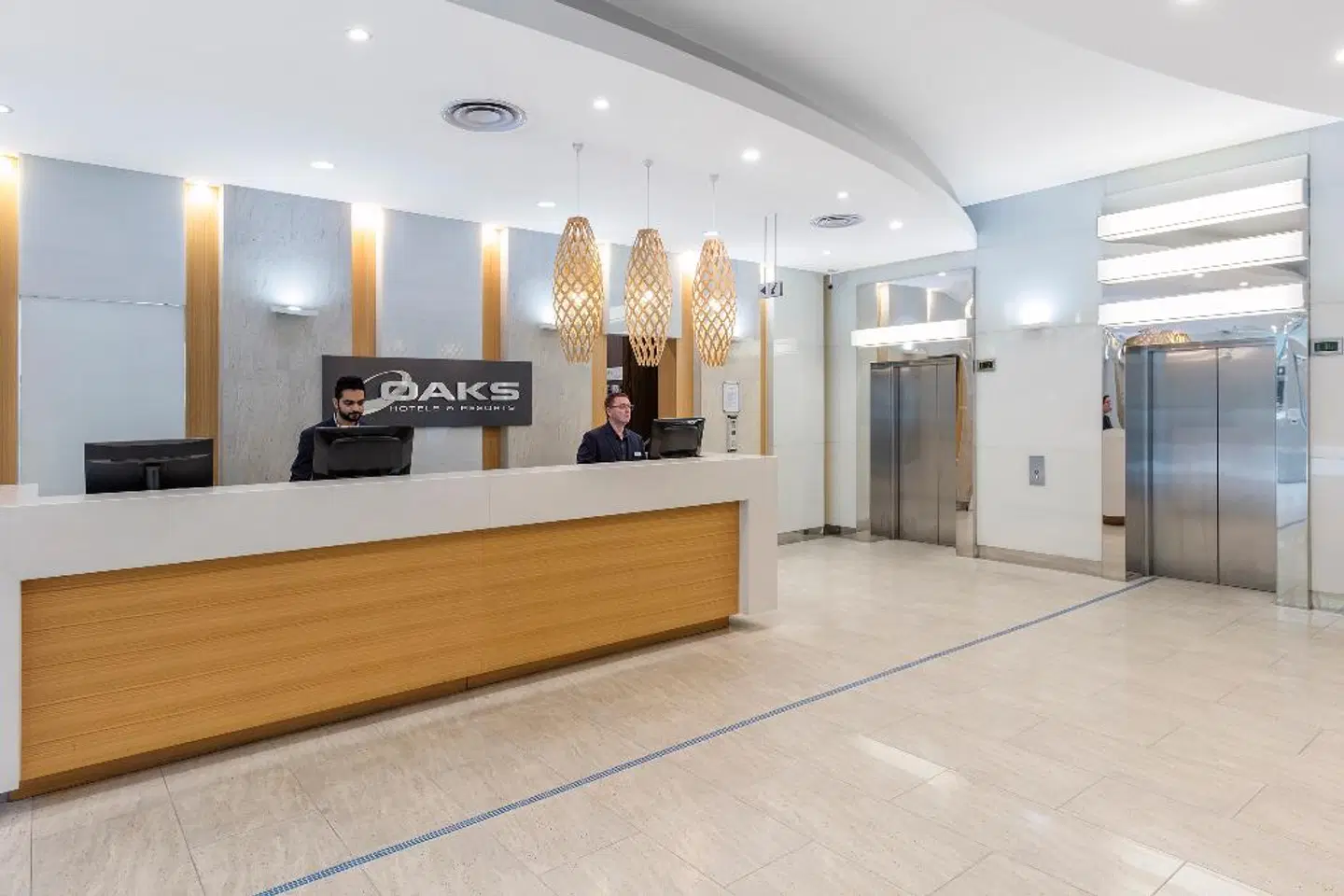Oaks Adelaide Embassy Suites LOUNGE_LOBBY