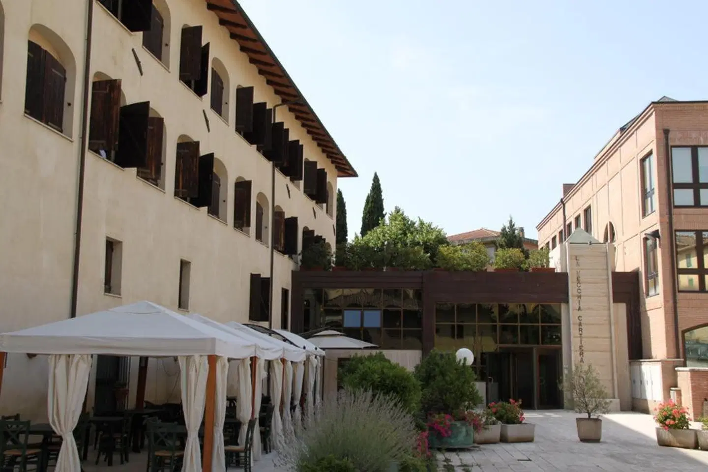 La Vecchia Cartiera EXTERIOR