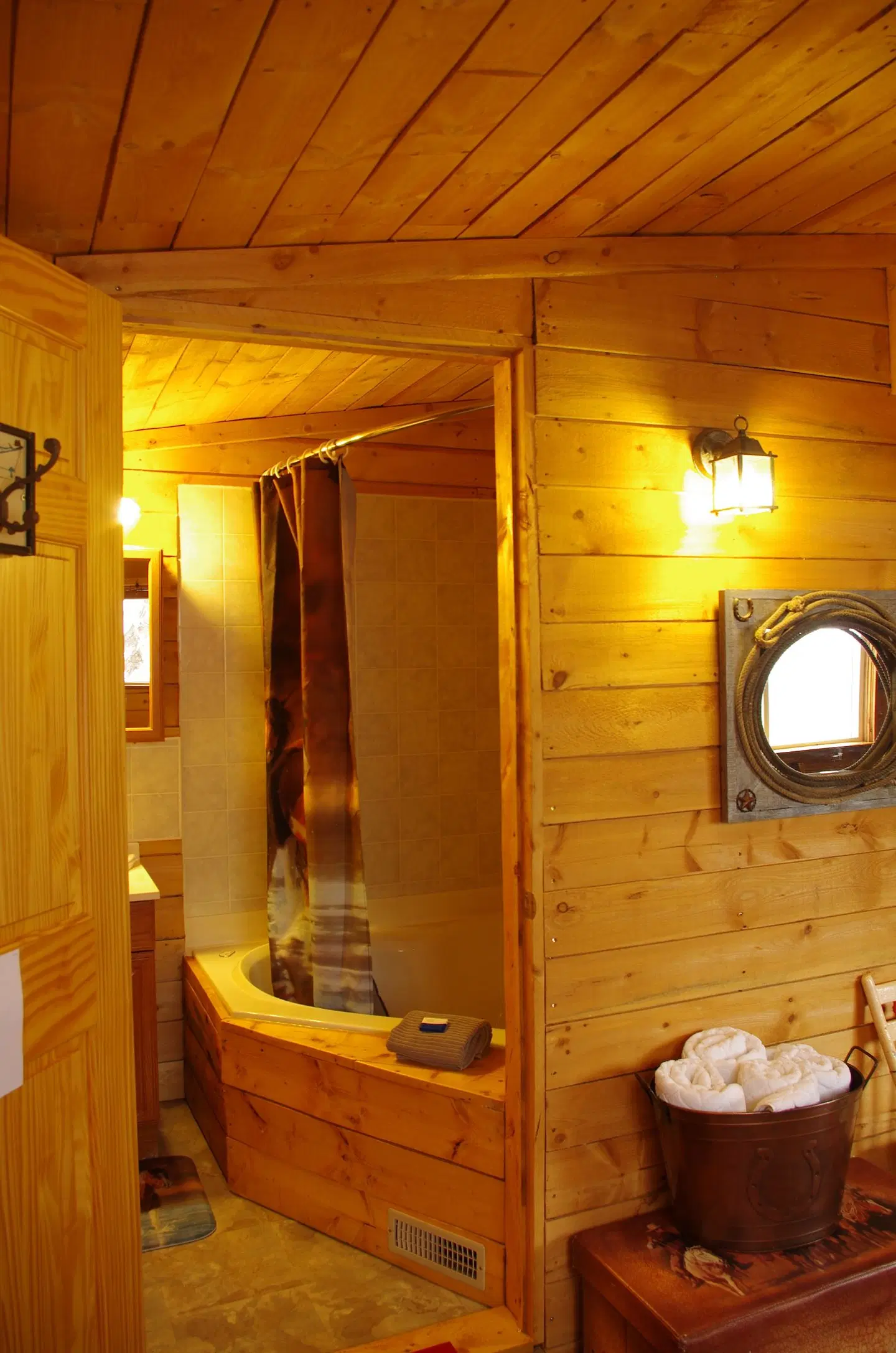 Historic Reesor Ranch Badezimmer