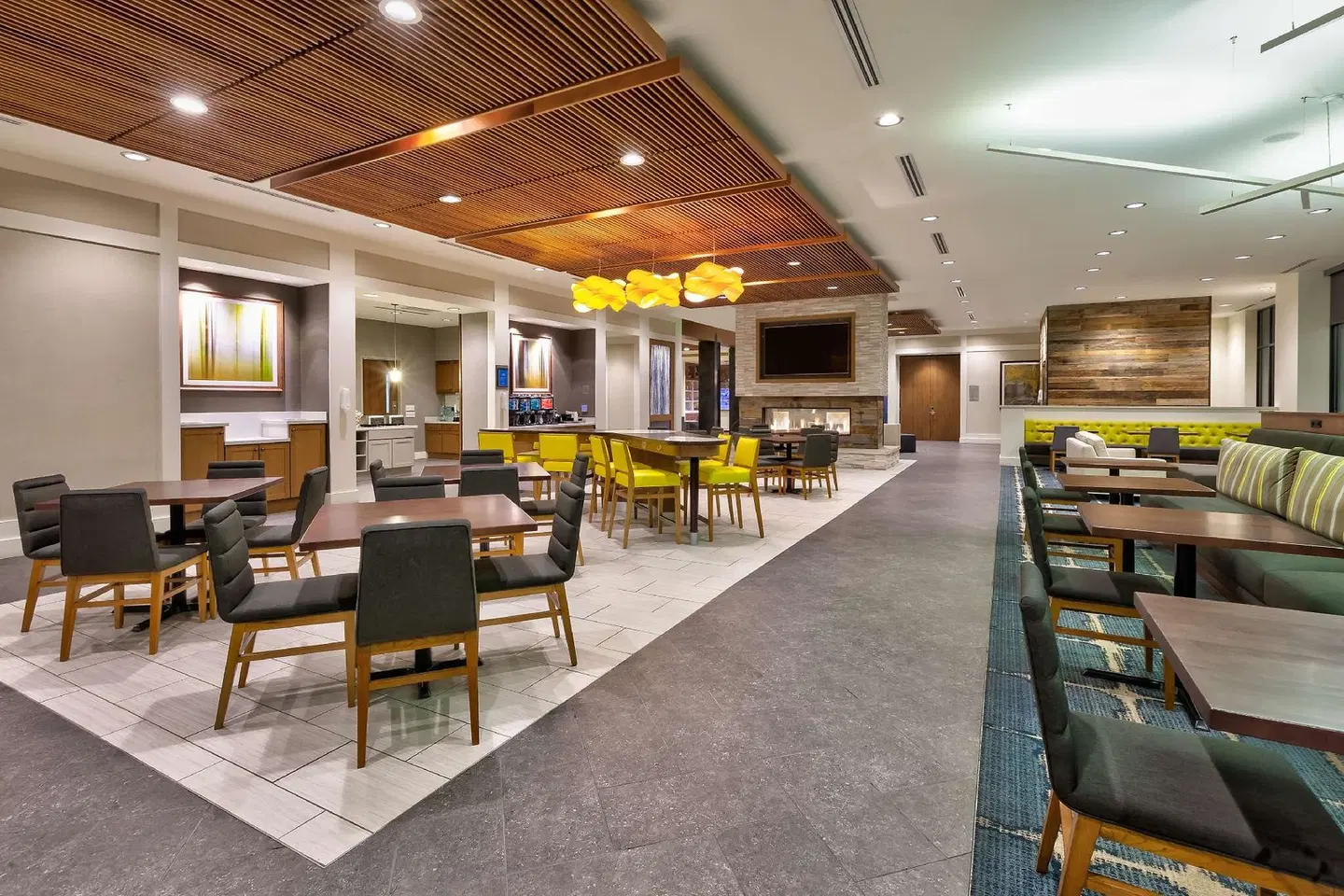 Homewood Suites by Hilton Pittsburgh Downtown Bar