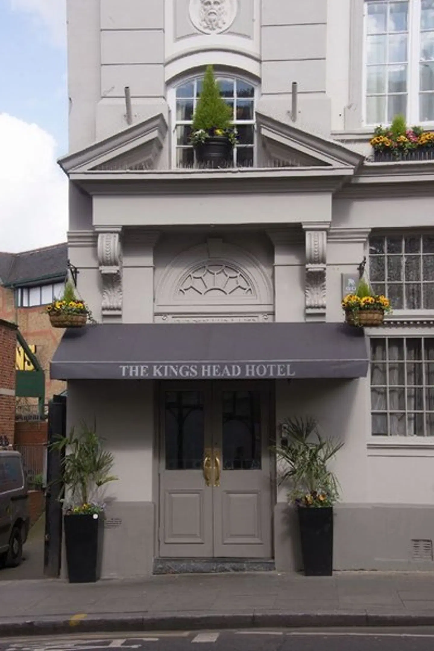 The Kings Head Hotel EXTERIOR