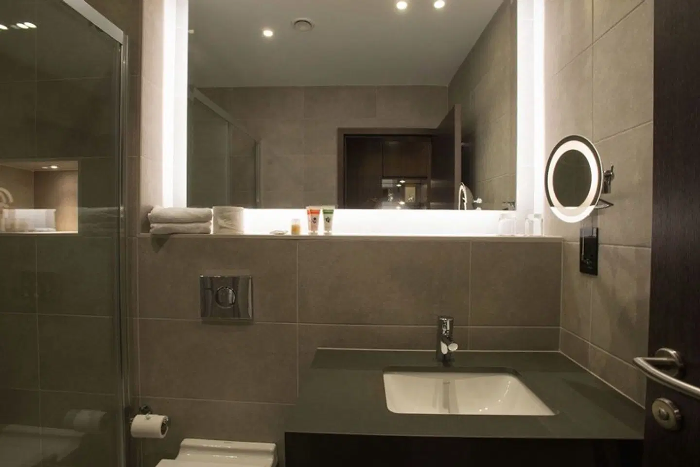The Kings Head Hotel BATHROOM