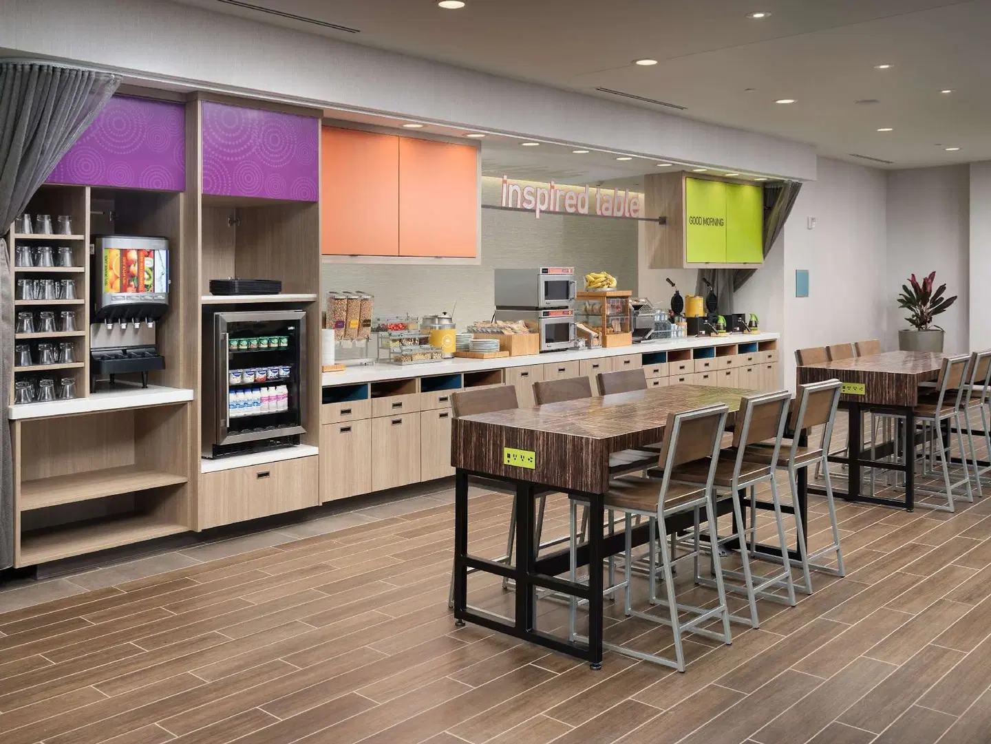 Home2 Suites by Hilton Chattanooga Hamilton Place Bar
