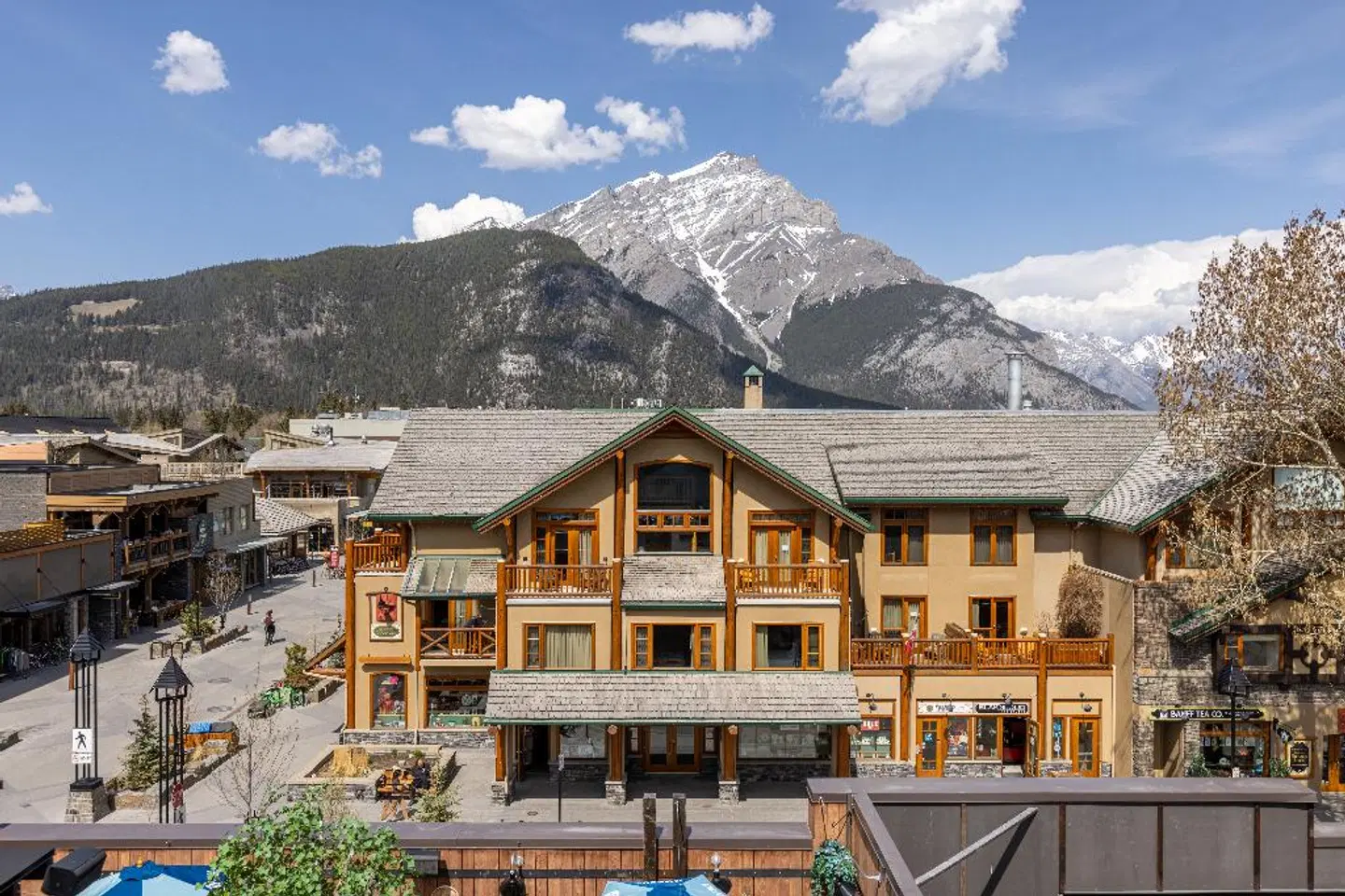 Brewster's Mountain Lodge EXTERIOR