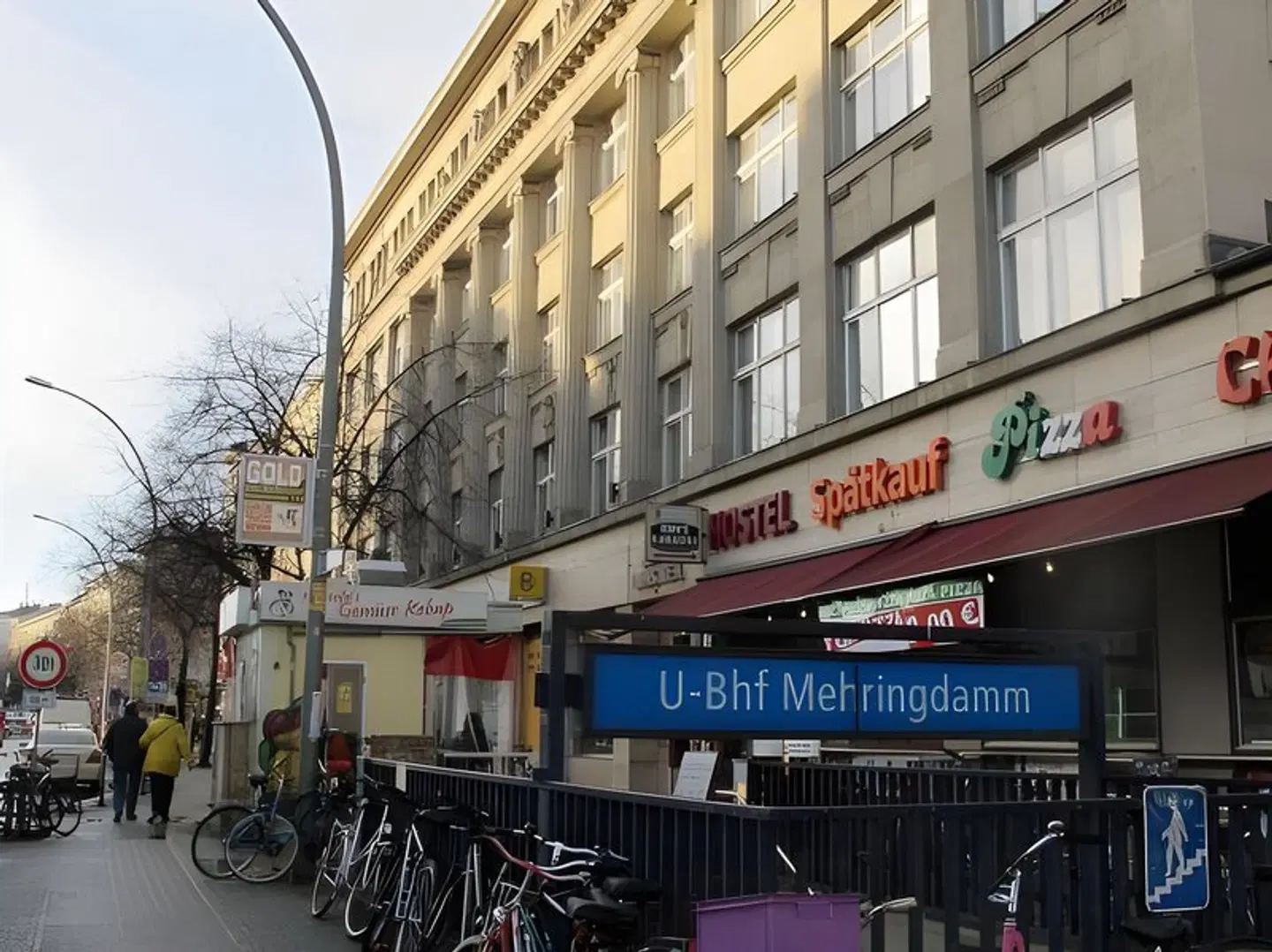 Metropol EXTERIOR