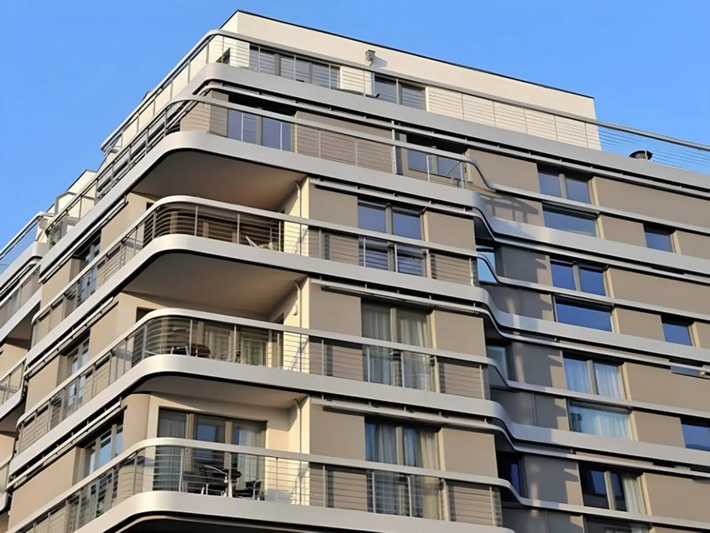 Grimm's EXTERIOR