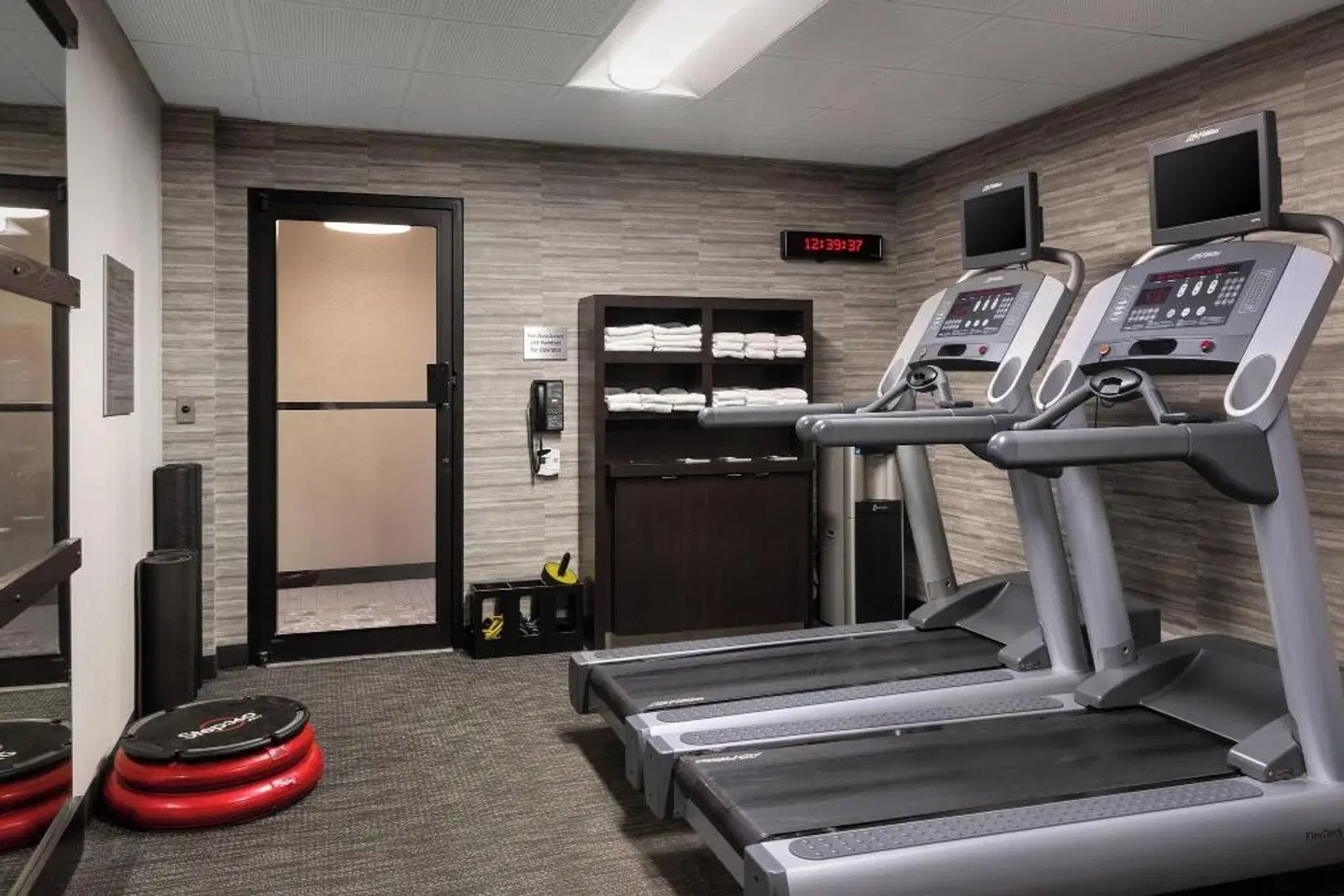 Courtyard by Marriott Philadelphia Willow Grove SPORTS_AND_LEISURE