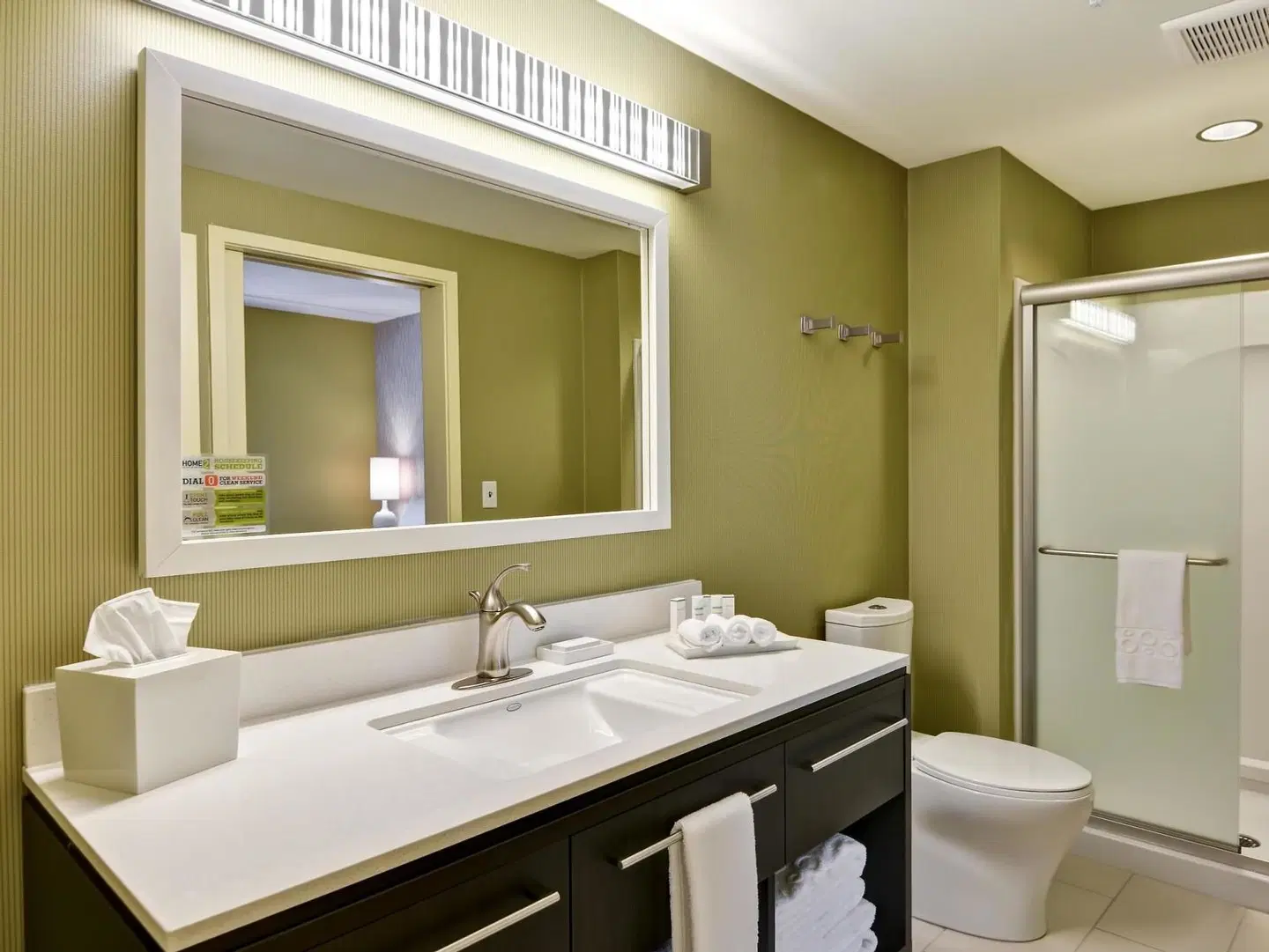 Home2 Suites by Hilton Dickson City Scranton Badezimmer