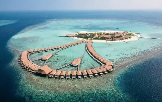 Cinnamon Velifushi Maldives BEACH
