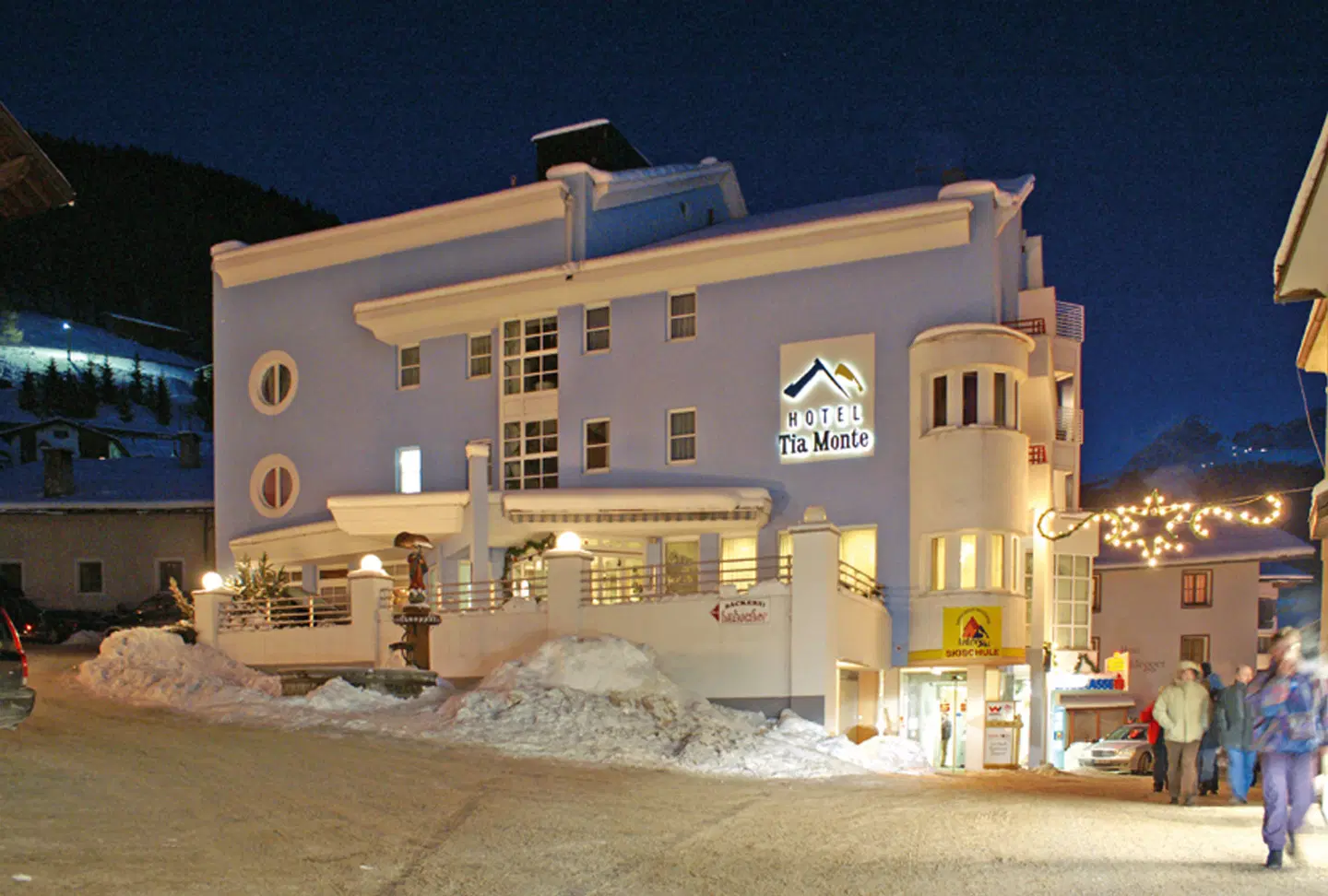 Tia Monte EXTERIOR