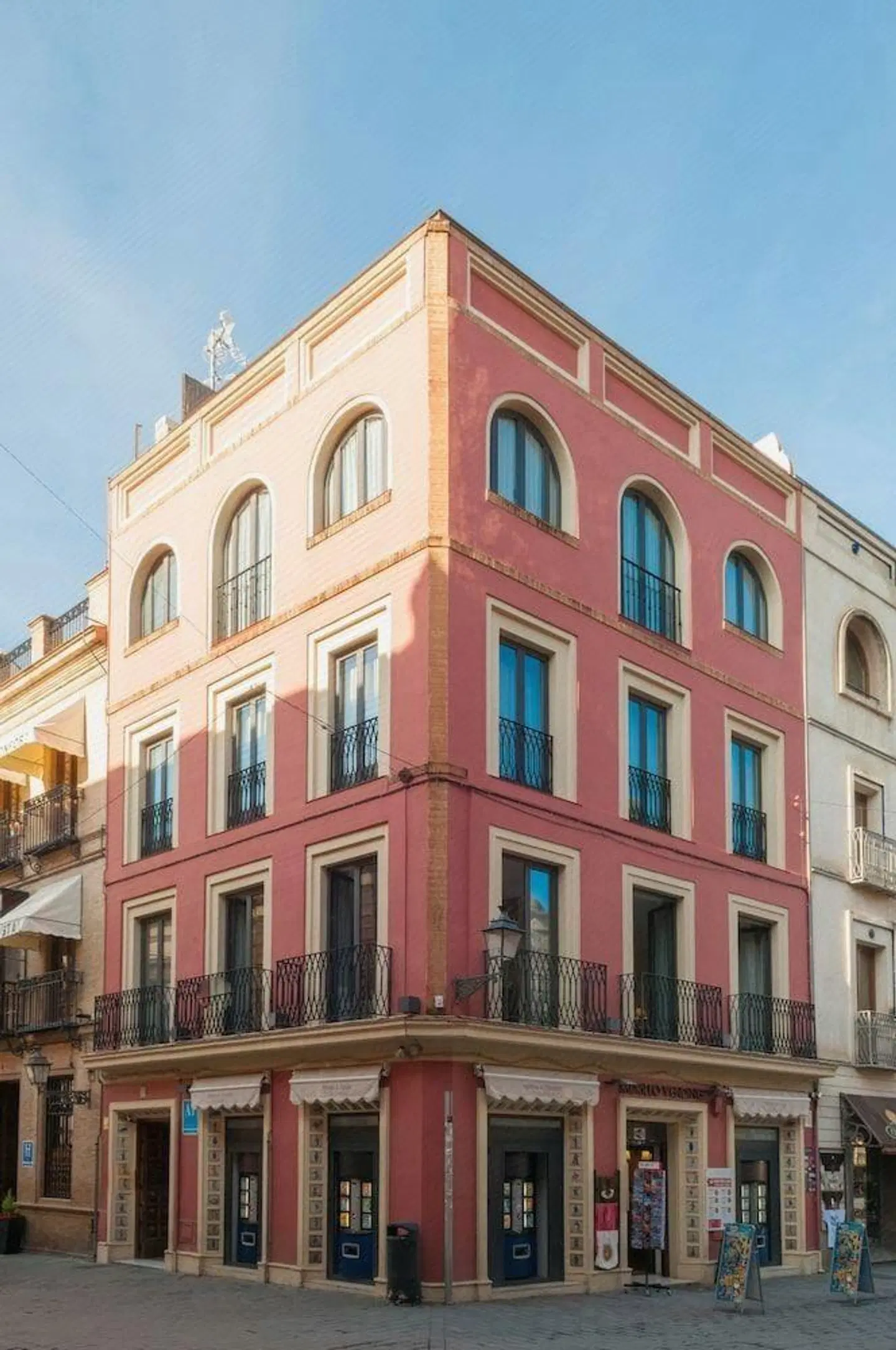 Suites Murillo Catedral EXTERIOR