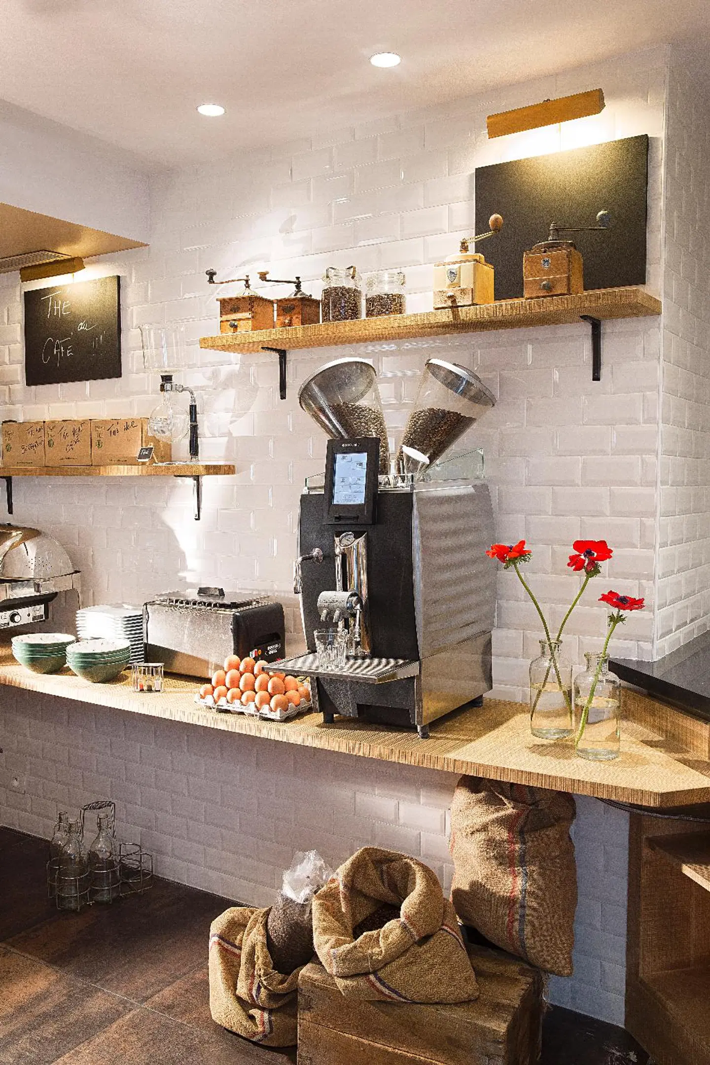 Le Chat Noir Bar