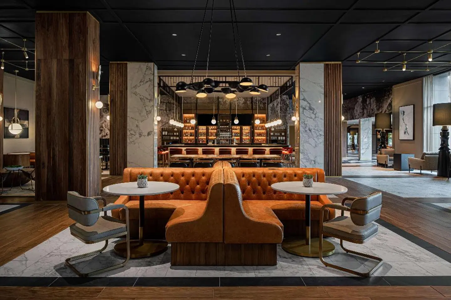 the Alloy King of Prussia - a DoubleTree by Hilton Bar