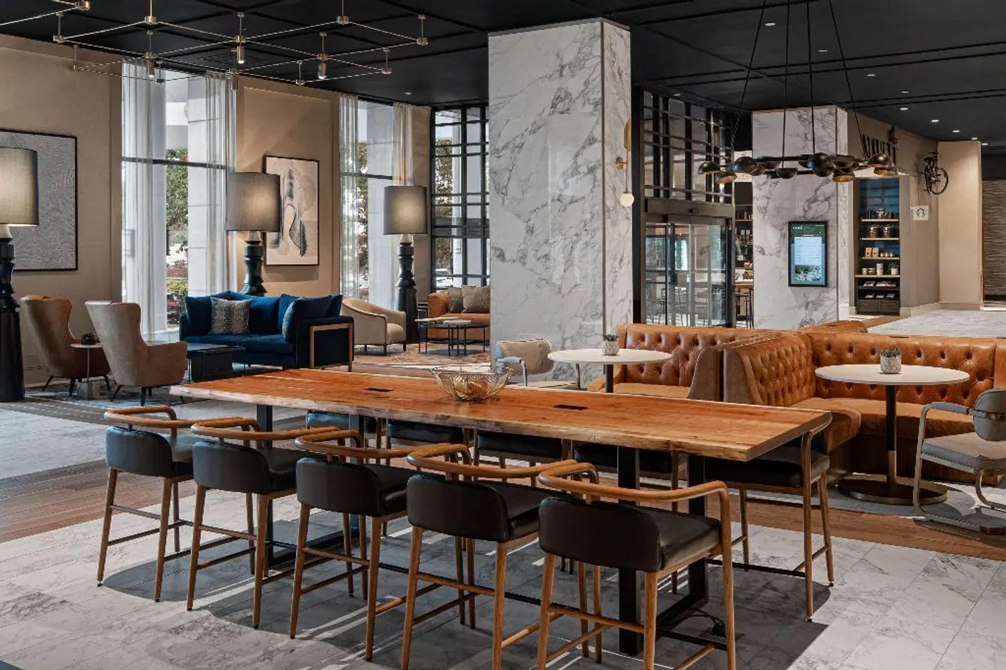 the Alloy King of Prussia - a DoubleTree by Hilton Bar