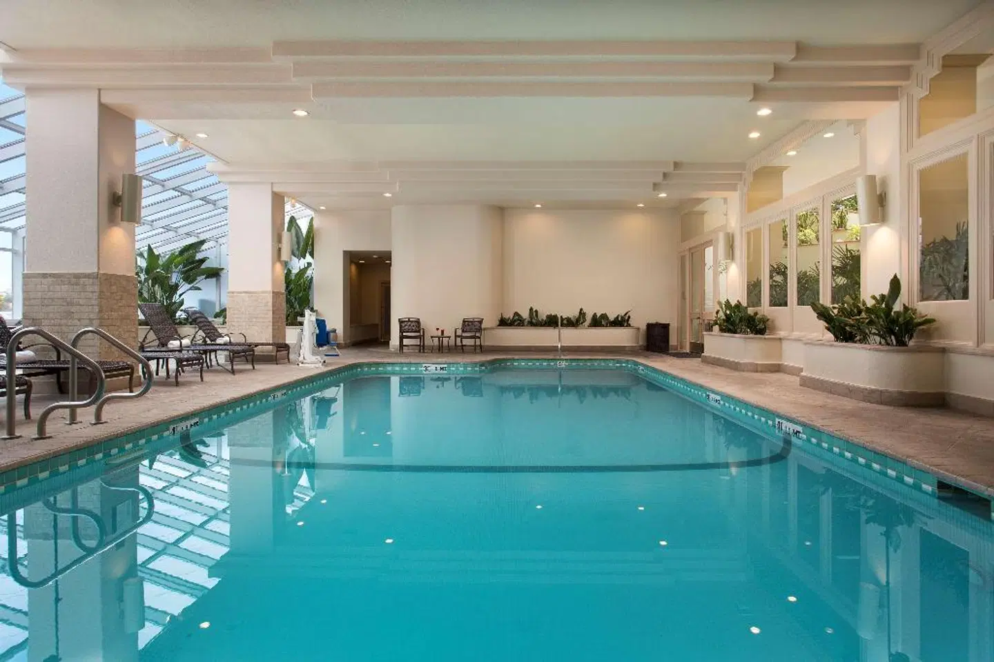 Embassy Suites by Hilton San Francisco Airport - South San Francisco Hallenbad