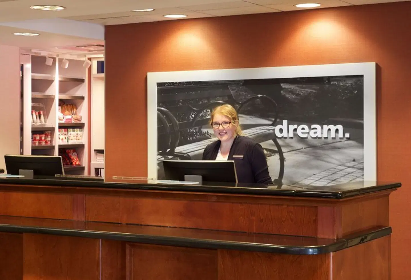 Hampton Inn & Suites Pittsburgh-Meadow Lands LOUNGE_LOBBY