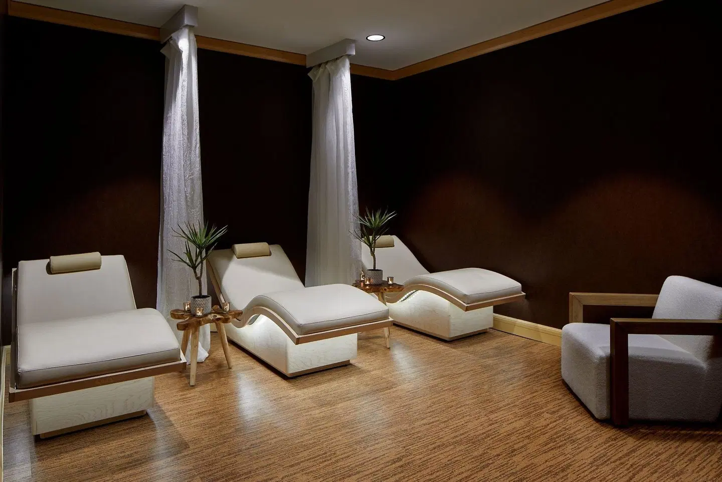 Lancaster Marriott at Penn Square HEALTH_BEAUTY