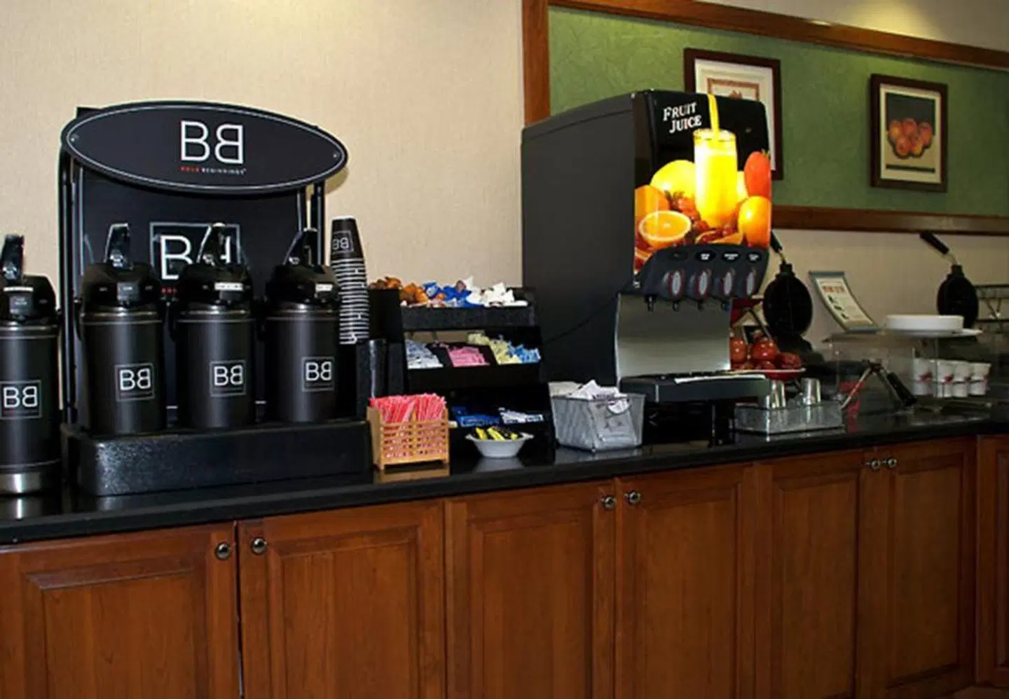 Fairfield by Marriott Inn & Suites Phoenix Midtown Bar
