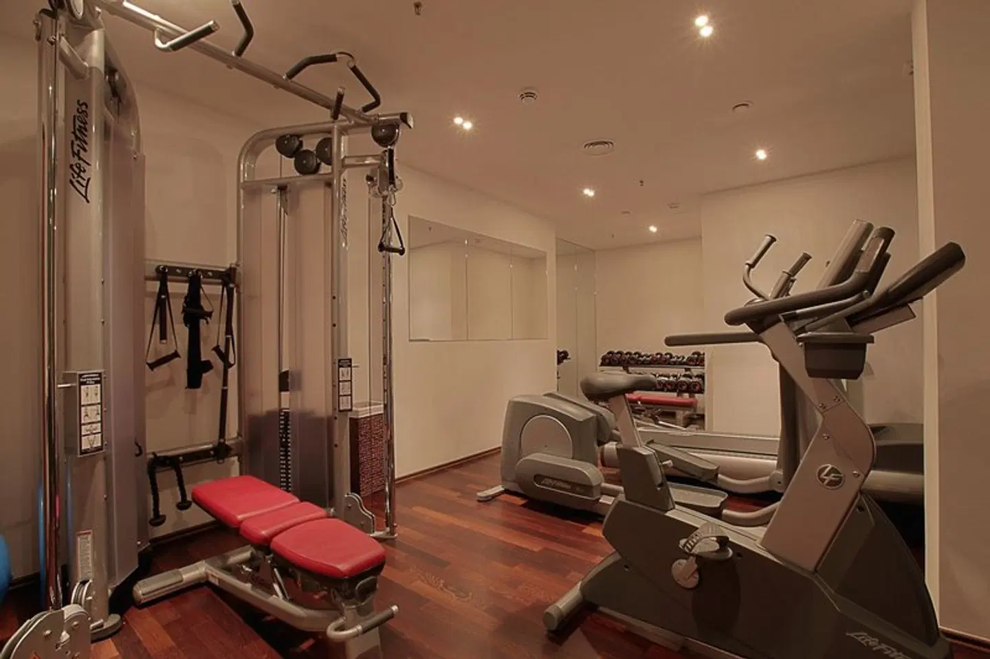 Cosmo SPORTS_AND_LEISURE