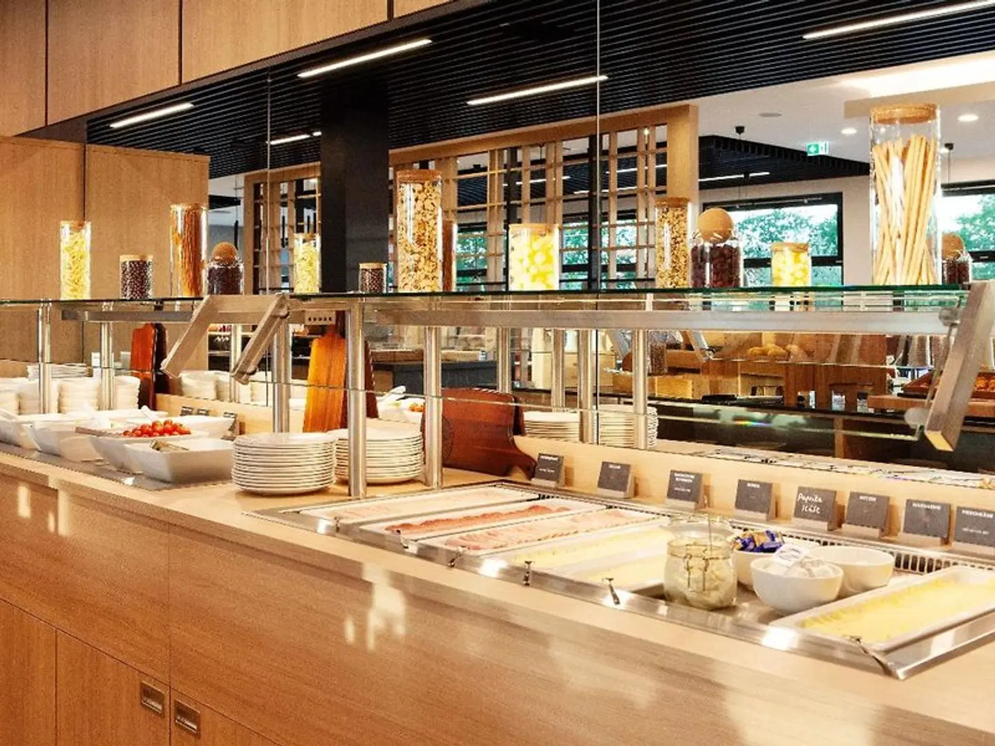 ibis Hotel Berlin Airport Bar