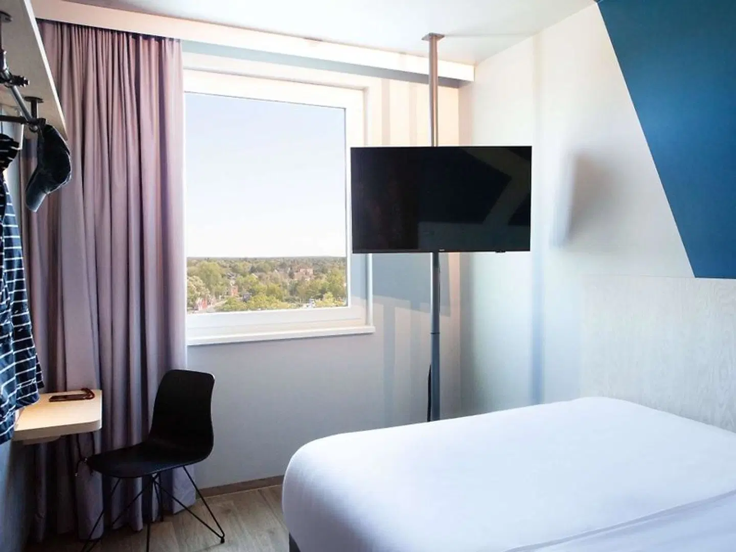 ibis budget Hotel Berlin Airport ROOM_EXAMPLE