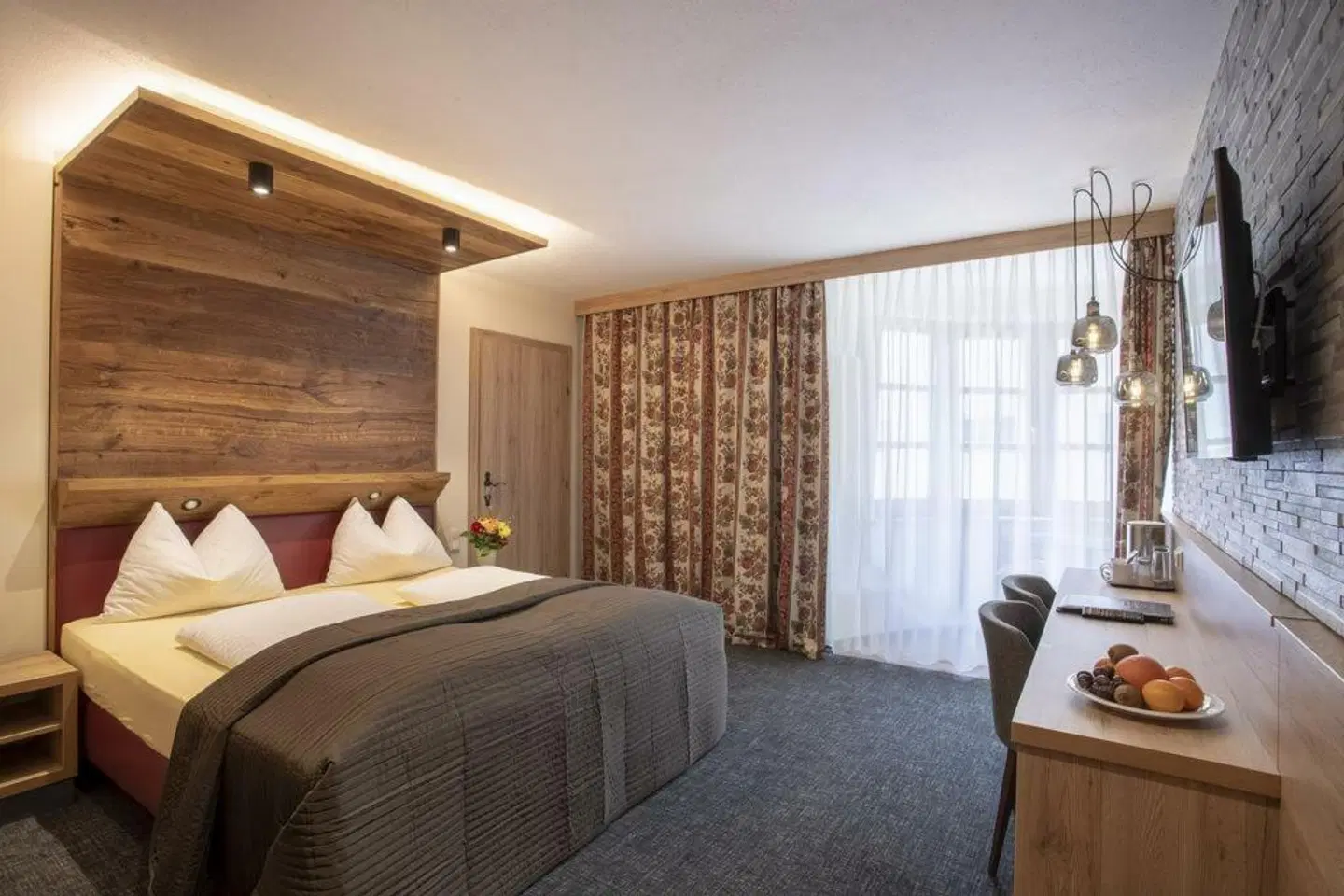 Hotel Neue Post ROOM_EXAMPLE