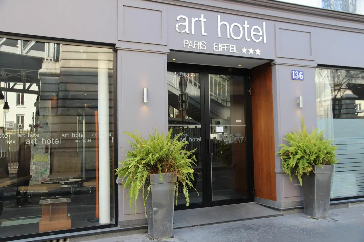 Art Hotel Eiffel EXTERIOR