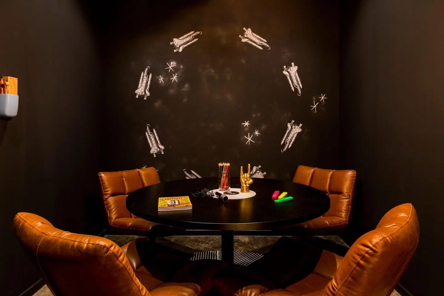 Moxy Glasgow SEC Bar