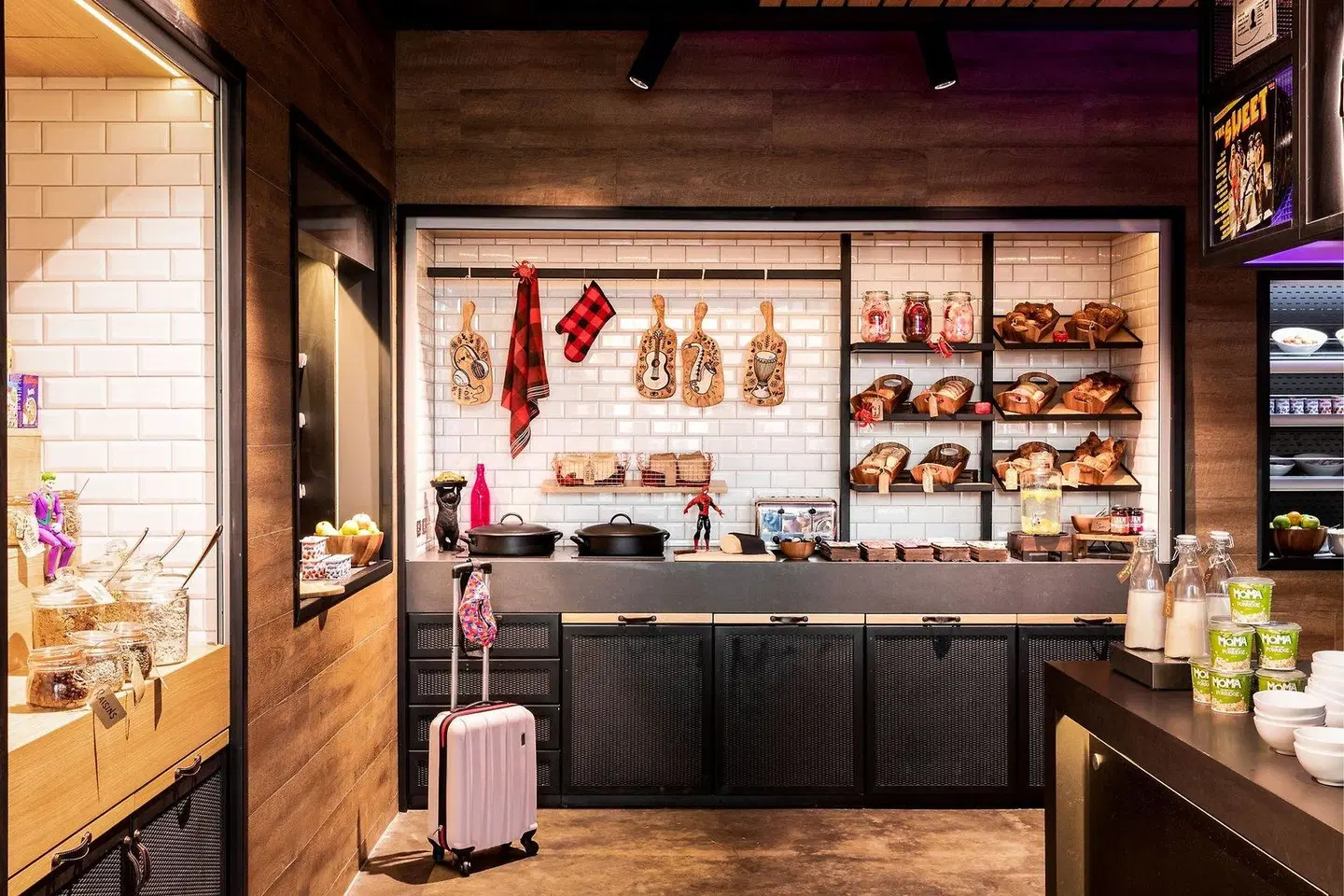 Moxy Glasgow SEC Bar