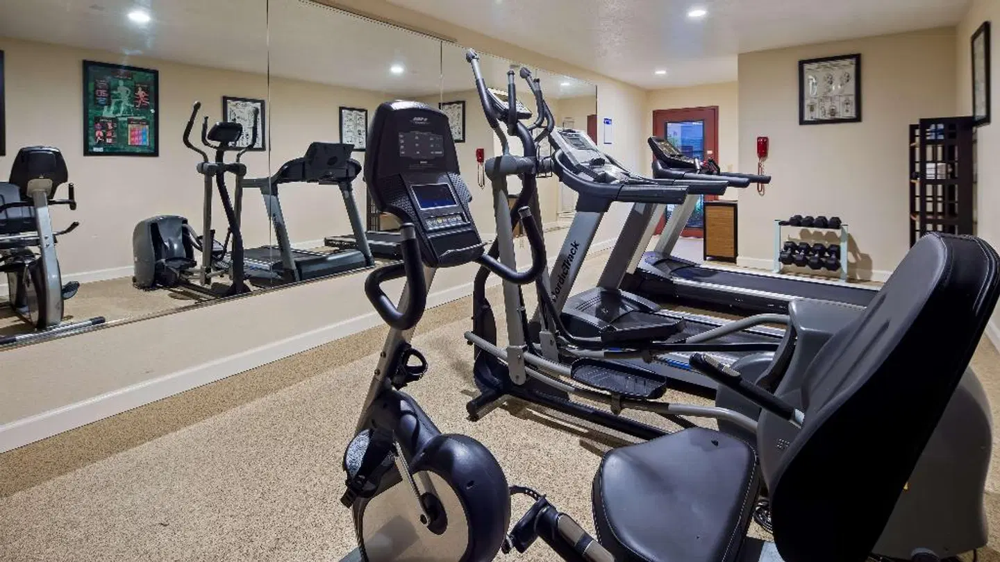 Best Western Plus Fiesta Inn SPORTS_AND_LEISURE