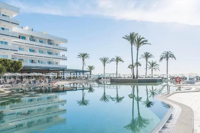 Condesa OUTDOOR_POOL