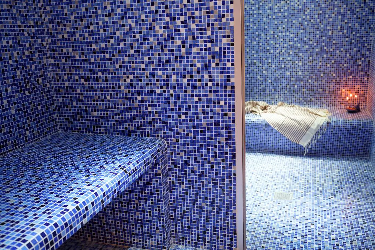 Majestic Hotel-Spa Paris OUTDOOR_POOL