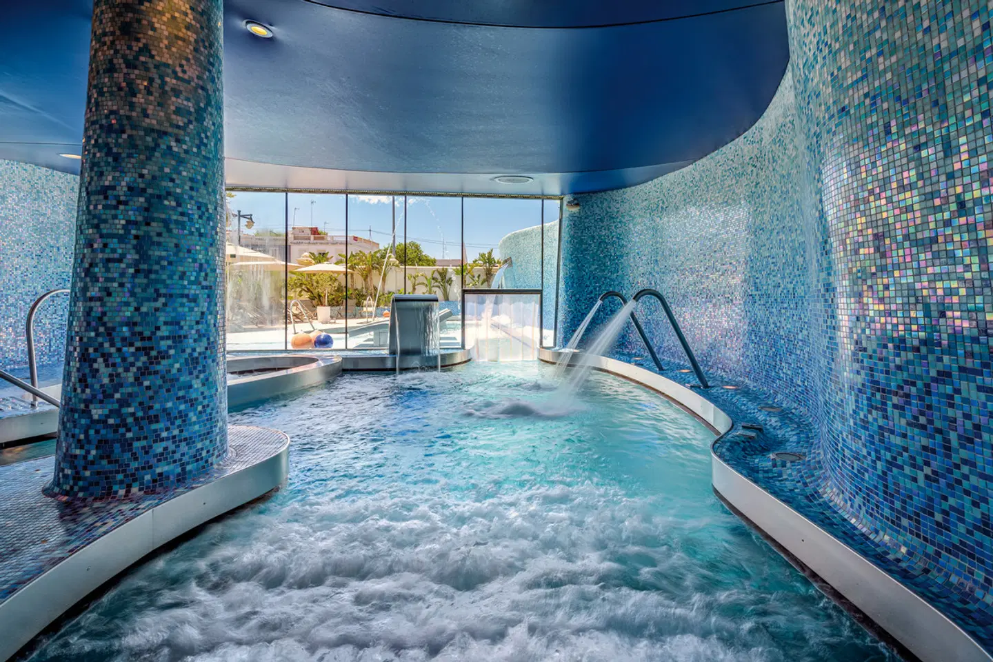 Las Arenas Balneario Resort Hallenbad