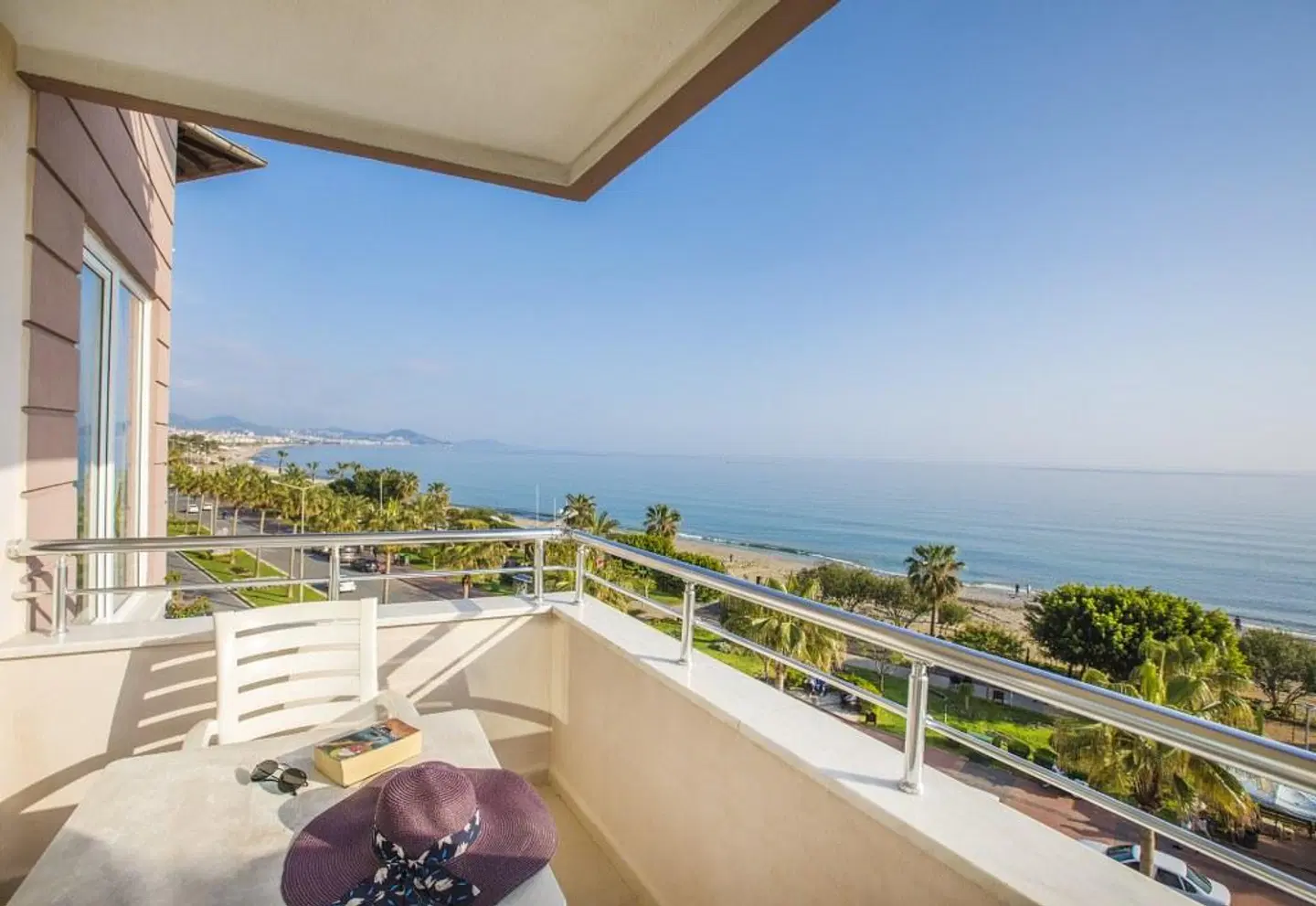 Hawaii Suite Beach Hotel Terrasse