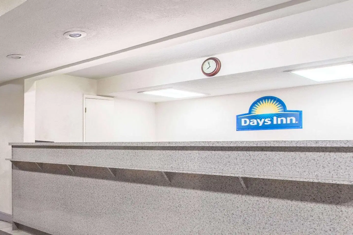 Days Inn by Wyndham Lake City I-10 LOUNGE_LOBBY