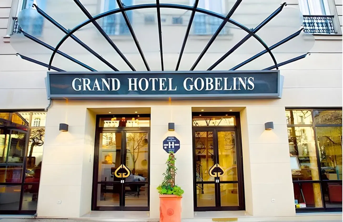 Grand Hôtel Des Gobelins EXTERIOR