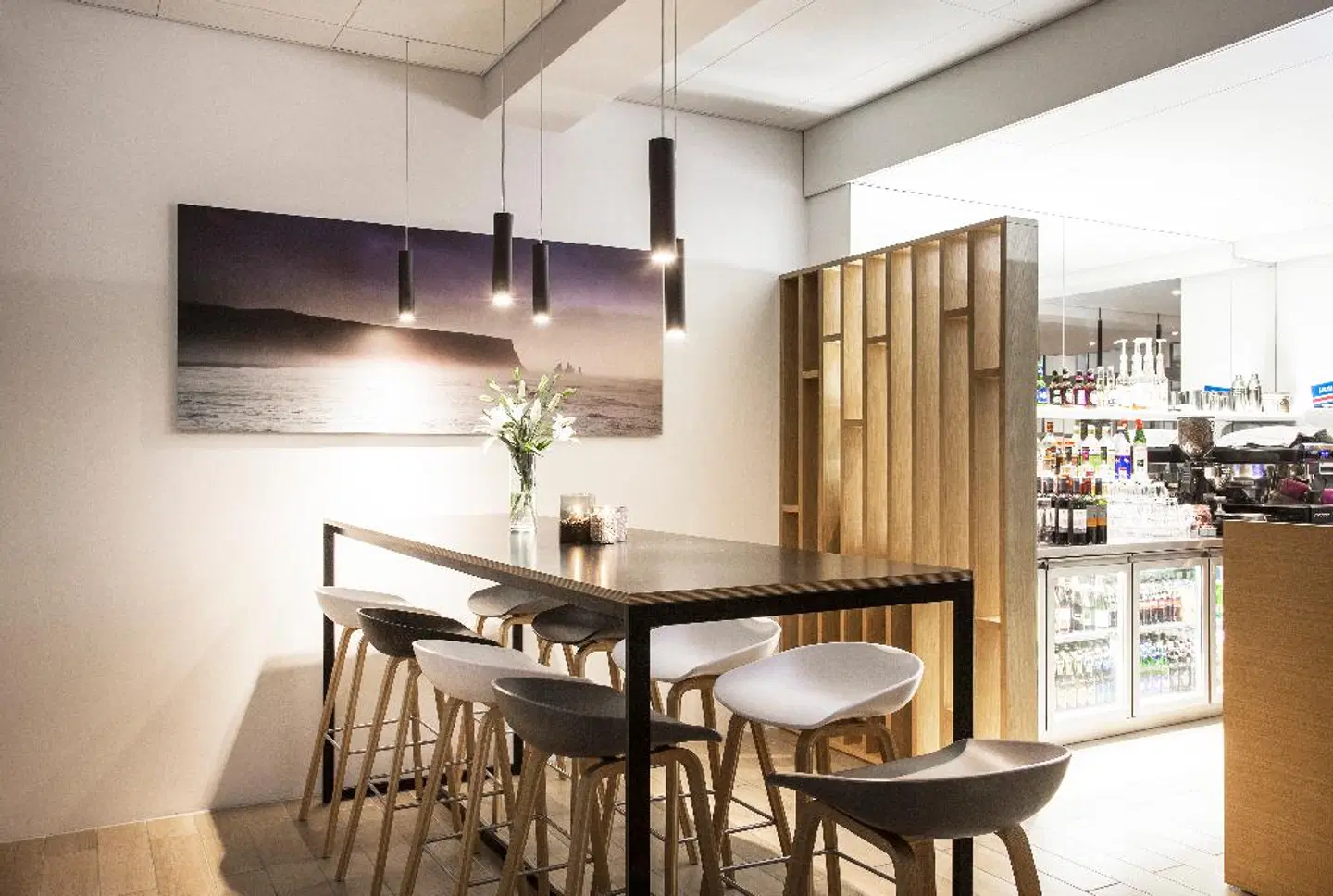 Storm Hotel Bar