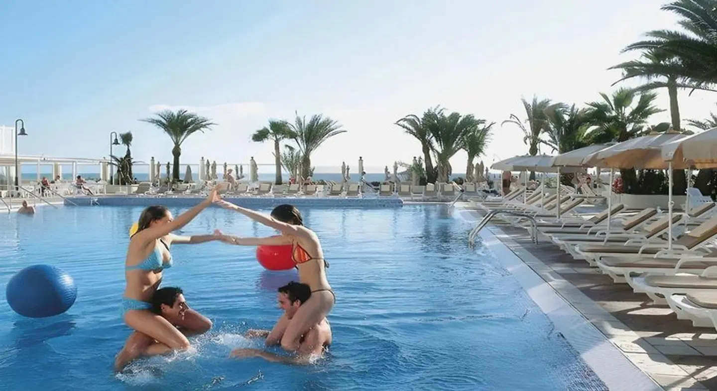RIU Oliva Beach Resort OUTDOOR_POOL