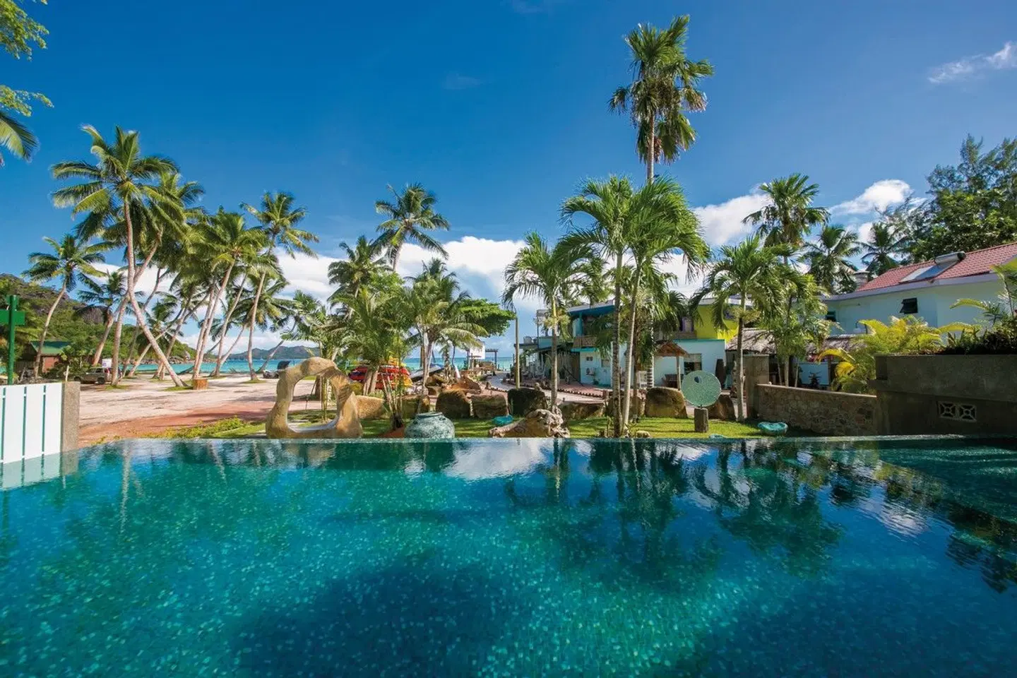 Le Duc de Praslin OUTDOOR_POOL